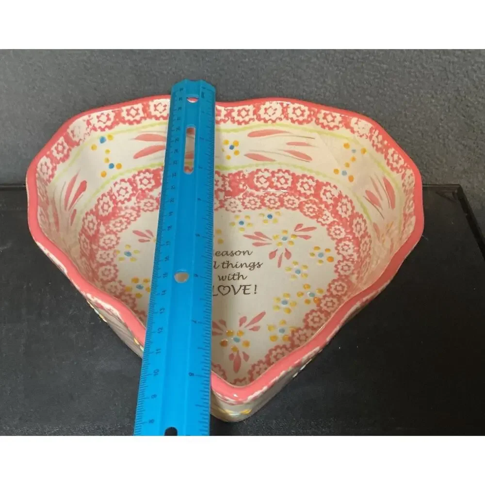 Beautiful Old World Pink Heart Shaped Baking Dish From temp-tations